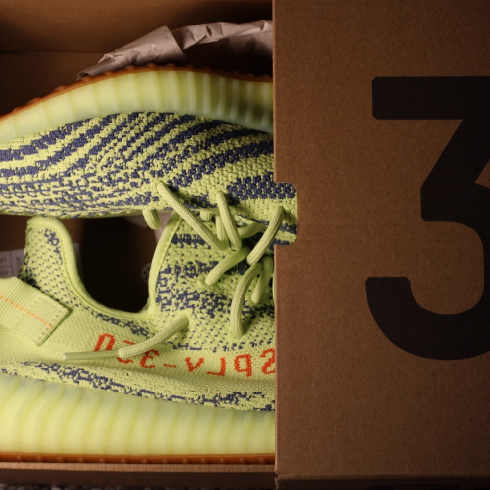 Yeezy 350 Boost. Semi-Frozen Yellow